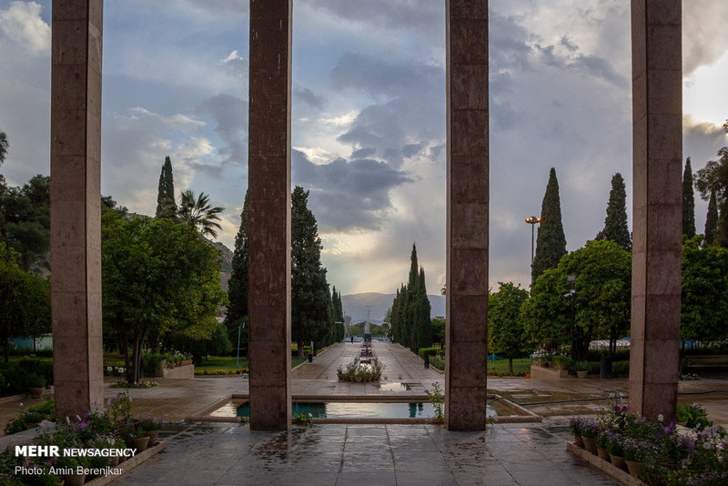 روز بزرگداشت سعدی