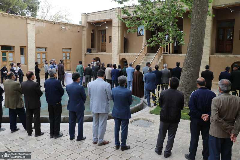 ادای احترام جامعه کارگری به مقام شامخ بنیانگذار جمهوری اسلامی ایران در خمین