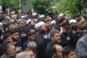 دسته عزای شهادت امام صادق(ع) با حضور آیت الله العظمی وحید خراسانی