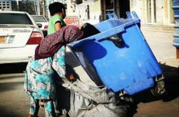 زباله گردی بدون توجه به کرونا