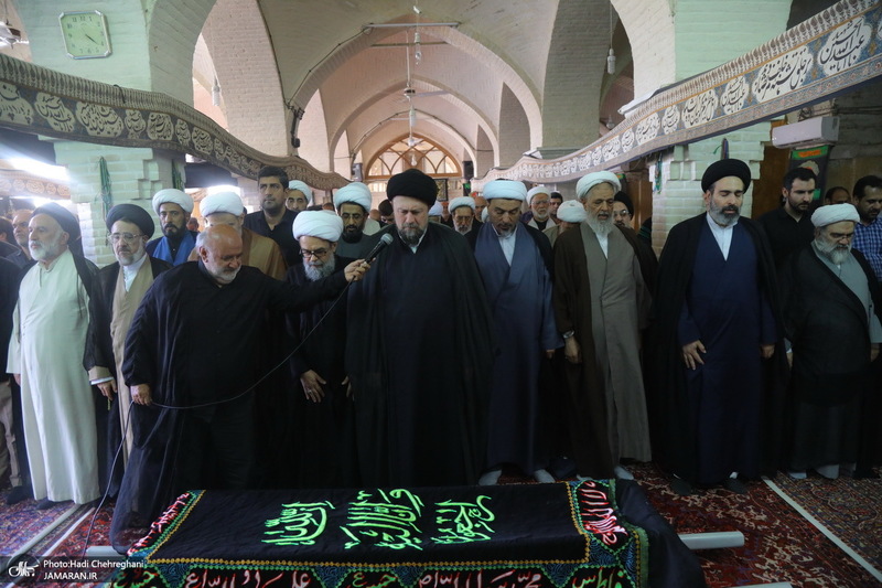 مراسم تشییع همسر مرحوم آیت الله راستی کاشانی (ره)