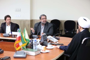 امضا تفاهم نامه بین موسسه تنظیم ونشر آثار امام خمینی با مجمع بین المللی اساتید دانشگاه ها