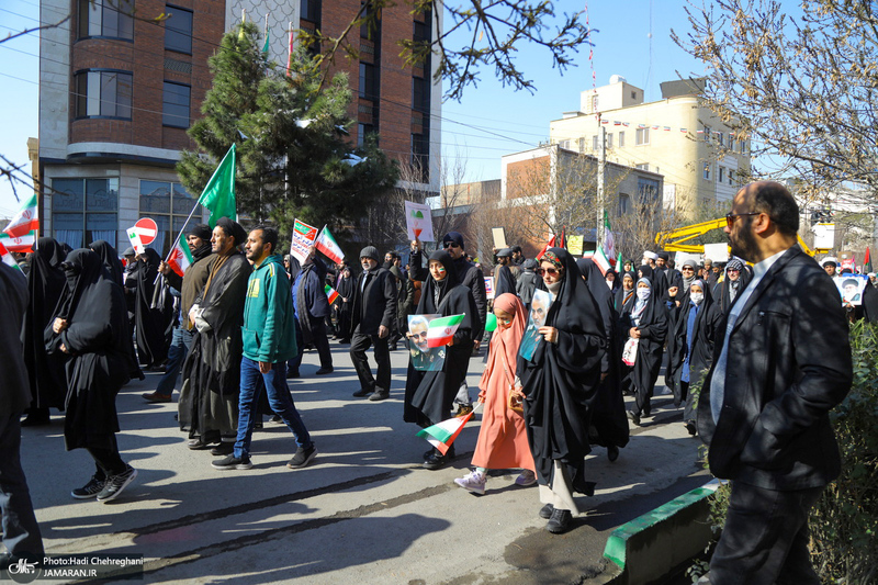 راهپیمایی باشکوه 22 بهمن در قم