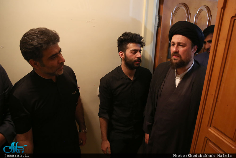 حضور سید حسن خمینی در منزل مرحوم مجید نائینی پیشکسوت فوتبال