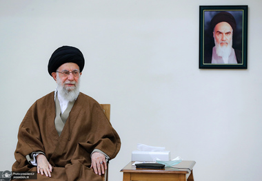 حق شناسی شاگرد از استاد/ از رهبر معظم انقلاب بیاموزید