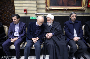 مراسم ترحیم مادر محمد شریعتمداری