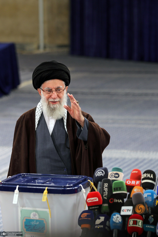  حضور رهبر انقلاب در انتخابات مجلس شورای اسلامی و مجلس خبرگان رهبری 