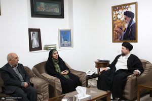 دیدار وزیر و جمعی از کارکنان وزارت راه و شهرسازی با سید حسن خمینی