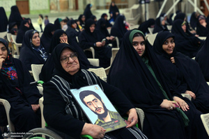 تجدید میثاق خانواده معظم شهدای سازمان حفاظت اطلاعات سپاه با آرمان های حضرت امام خمینی (س)