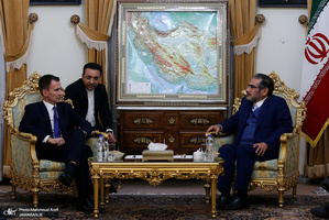 جرمی هانت، وزیر خارجه انگلیس/ دیدار وزیر خارجه انگلیس با علی شمخانی