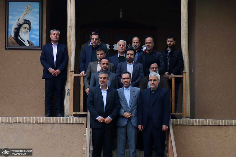 بازدید استاندار جدید مرکزی از بیت تاریخی حضرت امام در خمین