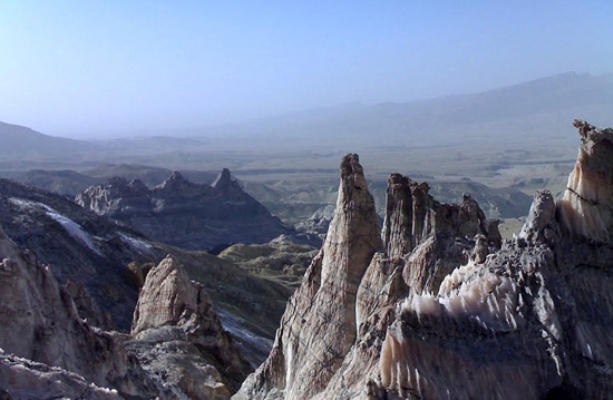 برگزاری کارگاه عکاسی کوهستان در گنبد نمکی دشتی بوشهر