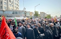 حضور سید احمد خمینی در تشییع شهدای اقتدار