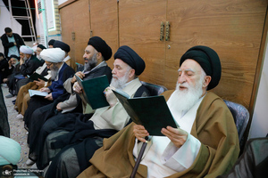 مراسم ختم همسر شهید آیت الله سید مصطفی خمینی (ره) -1