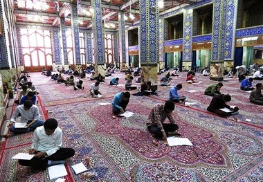 216 نفر برای تحصیل در حوزه علمیه یزد با هم رقابت کردند