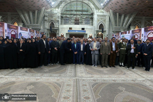 تجدید میثاق مدیر کل و کارکنان آموزش و پرورش شهر تهران با آرمان های حضرت امام(س)