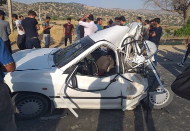 ۱کشته و ۴مصدوم در پی برخورد تریلر با پراید در محور 