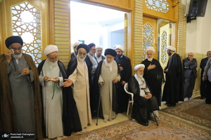 مراسم سالروز رحلت امام خمینی (س) از سوی مقام معظم رهبری در حرم حضرت معصومه(س)