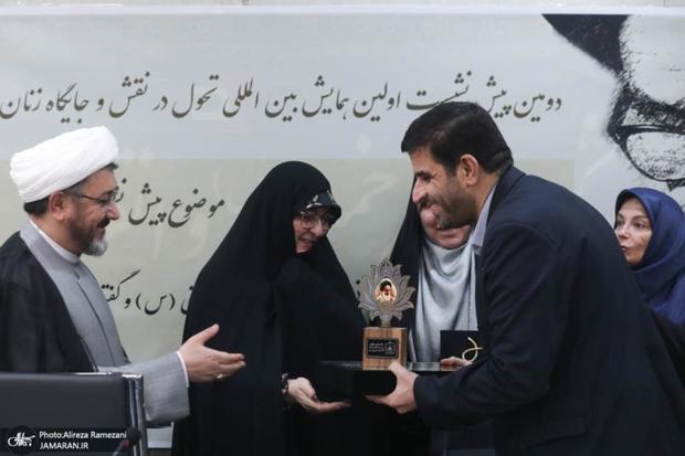 خواتین کے متعلق امام خمینی(ہ) کے افکار کی تشریح  ہماری ترجیح ہے:ڈاکٹر علی کمساری
