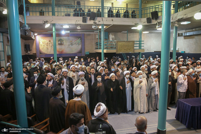 مراسم تجدید بیعت روحانیون با امام در حسینیه جماران‎‎