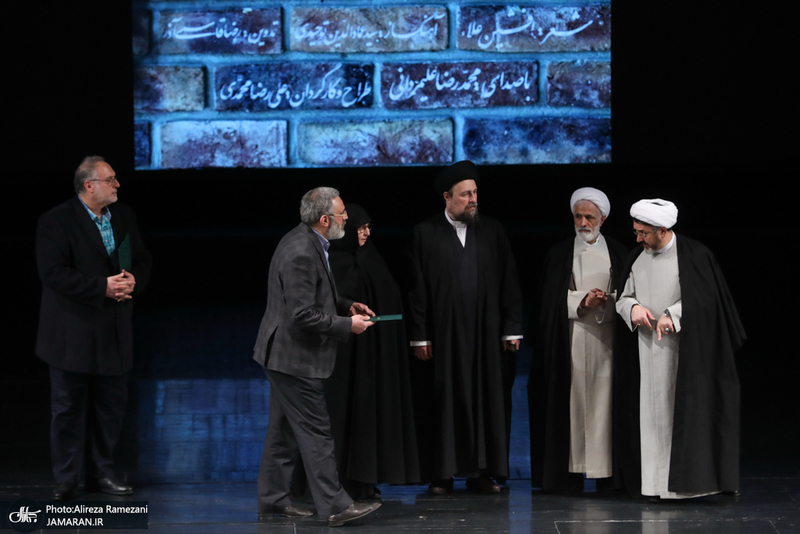 ادامه مستند