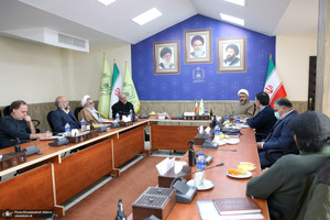 جلسه شورای فرهنگی با حضور رئیس موسسه تنظیم ونشر آثار امام خمینی (س)