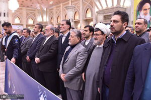 تجدید میثاق رئیس و جمعی از معاونان دانشگاه آزاد اسلامی با آرمان های امام خمینی (س)