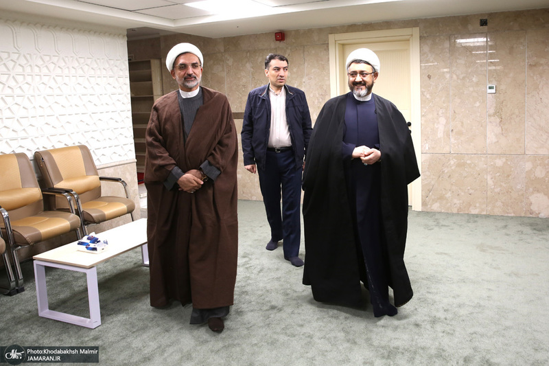 نشست بررسی زمینه‌های حضور فرهنگی و هنری موسسه تنظیم و نشر آثار امام خمینی (س) در عراق