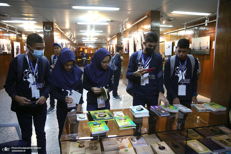 بازدید جمعی از دانش آموزان و معلمان کشور ونزوئلا‎‎ از جماران