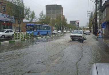 کندی تردد در برخی محورهای آذربایجان غربی بر اثر بارش برف و باران