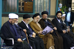 مراسم چهلمین روز در گذشت  آیت الله صانعی در حسینیه جماران  2