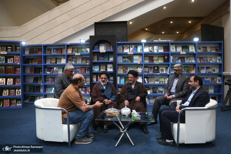 غرفه موسسه تنظيم و نشر آثار امام خمينی (ره) در سی و ششمین نمایشگاه کتاب تهران-2