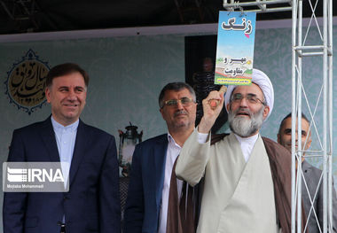 امام جمعه رشت: علم و دانش به انسان نشاط می دهد