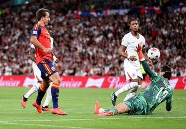 باخت خانگی انگلیس مقابل قهرمان جهان/ گلزنی مودریچ برای کروات ها