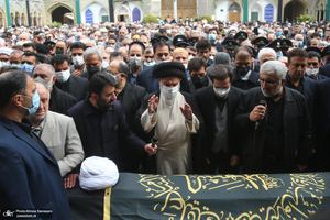 مراسم تشییع و خاکسپاری پیکر آیت الله ری شهری (ره) در حرم حضرت عبدالعظیم حسنی (ع)