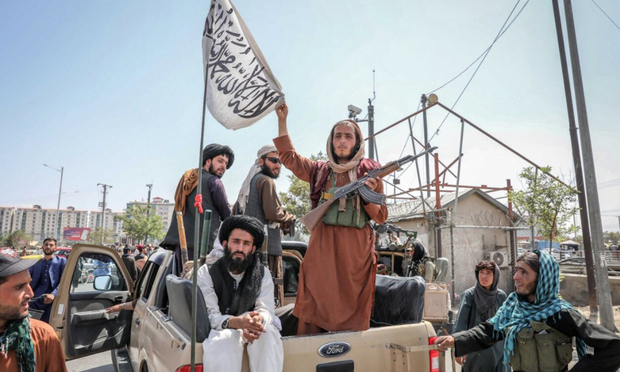 وزیر امر به معروف و نهی از منکر طالبان: در شریعت اسلامی، انسان آزاد نیست، بلکه برده است! دانشگاه‌ها با احکام شریعت اسلامی در تضاد هستند