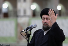 سید حسن خمینی:  امام از روز اول با مبارزه مسلحانه موافقت نکرد، تنها راه مبارزه نرم و مردم می‌دانستند/ انقلاب اسلامی یک قهرمان داشته و آن هم «مردم» بودند/ فراموش نکنیم که ما یک ملت هستیم؛ آن کسی که می خواهد این ملت را پاره پاره کند سعادت ما را نمی خواهد