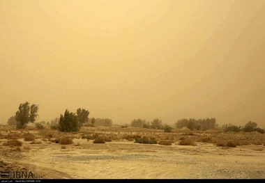 وزش باد شدید همراه با گرد و خاک سیستان را در نوردید