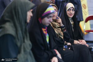 نشست نقد کتاب رهبری سیاسی امام خمینی (ره)