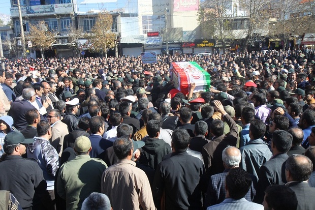 پیکر شهید حادثه تروریستی چابهار در یاسوج تشییع شد