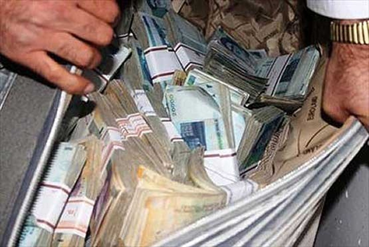  سرقت خودروی حمل پول بانک پاسارگاد در تهران