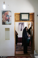 غبار روبی و عطر افشانی و بیت و زادگاه امام خمینی (س)