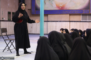 بازدید اقشار مختلف مردم از بیت امام خمینی (س) در جماران-5