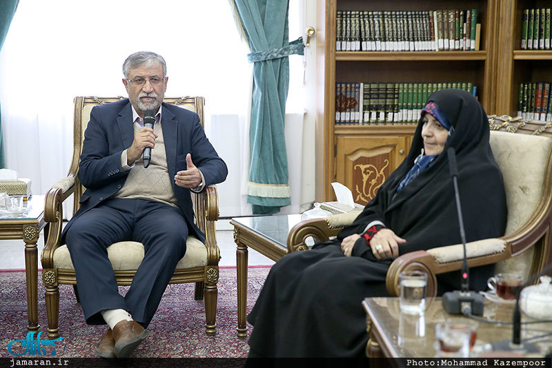 دیدار فرزندان شهدا و ایثارگران با فرمانده پدران خویش در دفاع مقدس