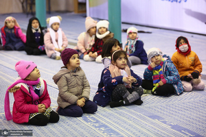 بازدید اقشار مختلف مردم از بیت امام خمینی (س) در جماران-2