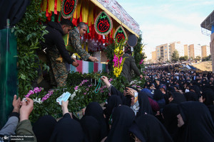 تشییع پیکر شهدای مدافع حرم در شهرک شهید محلاتی