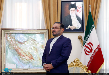 شمخانی: آنچه در فضای مجازی رخ می‌دهد، جنگ نیابتی علیه ملت ایران است