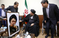 دیدارمدیران و جمعی از اعضای تحریه موسسه مطبوعاتی ایران و خبرگزاری ایرنا با سید حسن خمینی