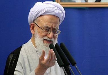 آیت‌الله امامی کاشانی: دشمن کشوری را که زیر چتر ولایت فقیه قرار دارد نمی‌خواهد