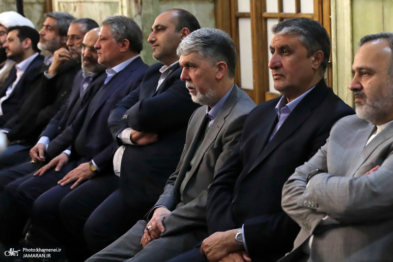 حضور و سخنرانی رهبر معظم انقلاب در اجتماع زائران و مجاوران حرم مطهر رضوی